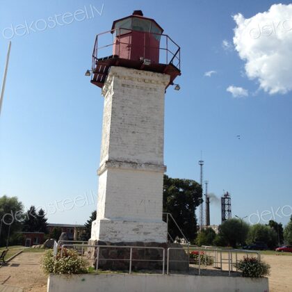 Nerūsējošā tērauda metāla margas.